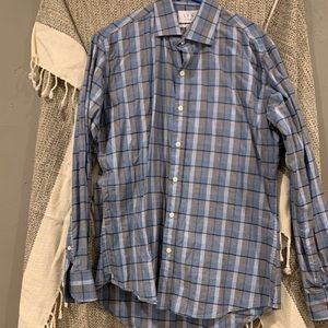 A blue men’s plaid.